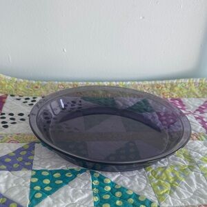 Vintage Pyrex Amethyst Purple Glass Pie Plate Bakeware Round Dish 209 USA Made
